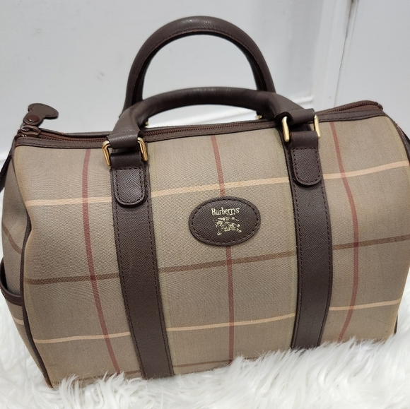 🔹️Burberry 🔹️VINTAGE mediun size Boston w/ COA - Picture 3 of 15